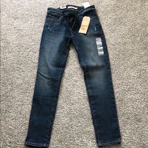 Jean Levi’s 711 skinny